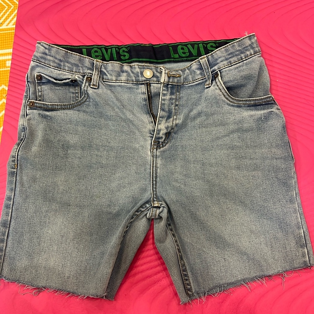 Levi’s 511 20 Regular W 30” cut off shorts
